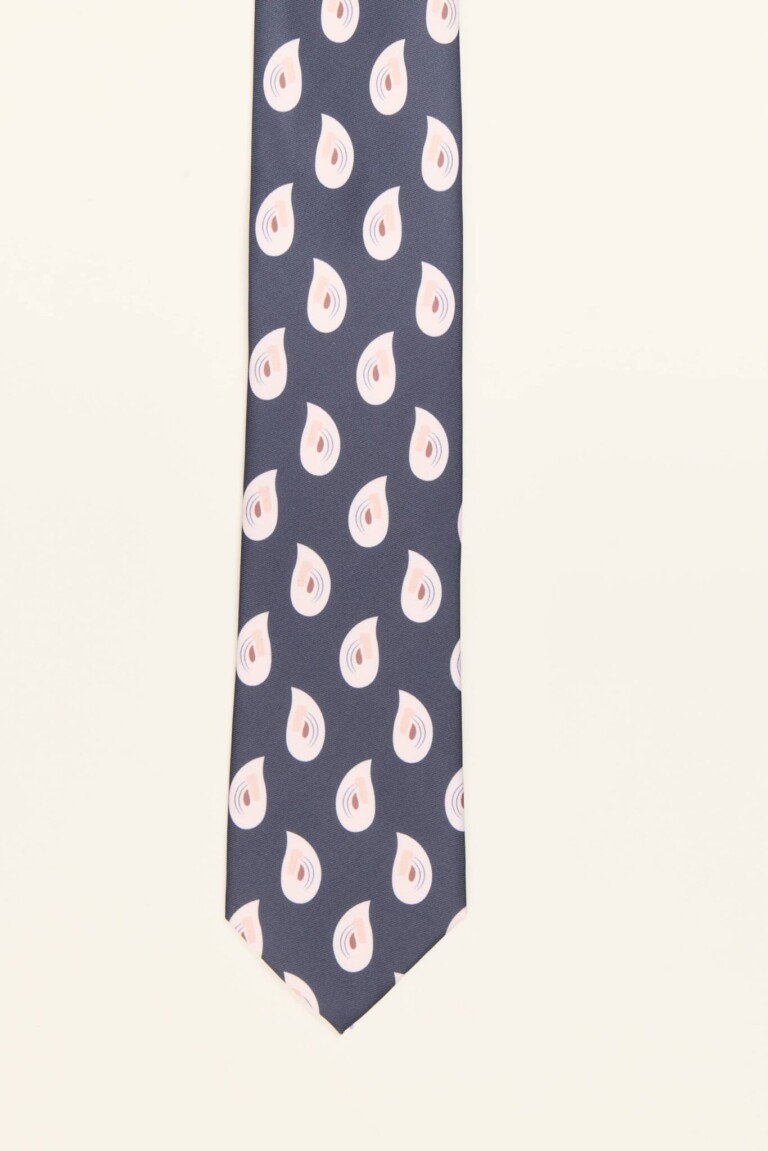 Corbata azul marino con estampado paisley clásico, modelo PuroEgo