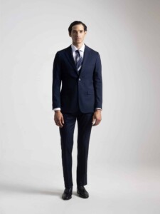 Traje azul marino de dos piezas PuroEgo con chaqueta de solapa de muesca y pantalón recto