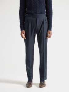 pantalón gurkha marino de frente