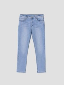 Jeans slim fit azul claro de PuroEgo con efecto desgastado, prenda completa
