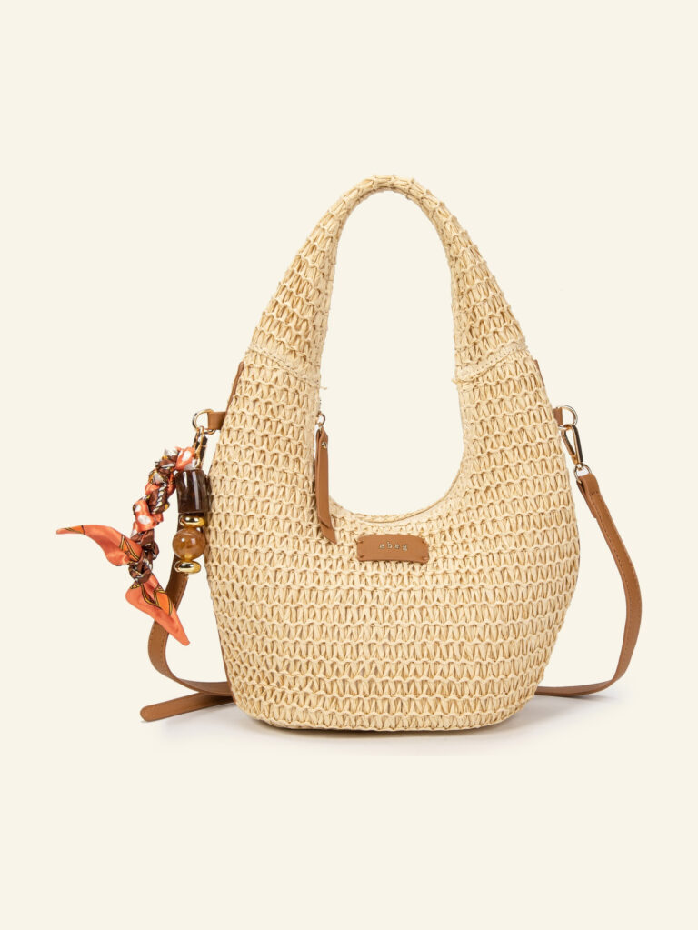 Cartera media luna de rafia beige Formentera, de frente