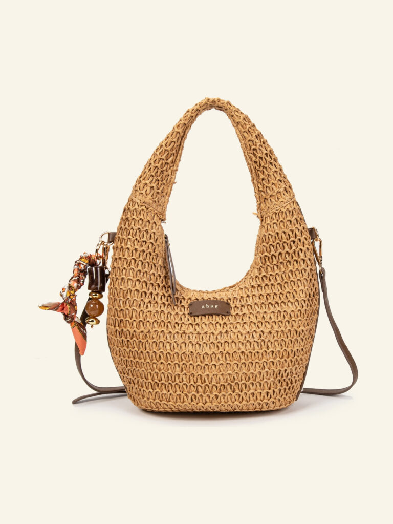 Cartera media luna de rafia color natural Formentera, de frente